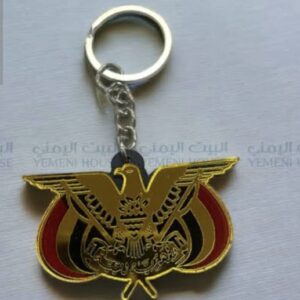 ميداليات بهوية يمنية من الخشب