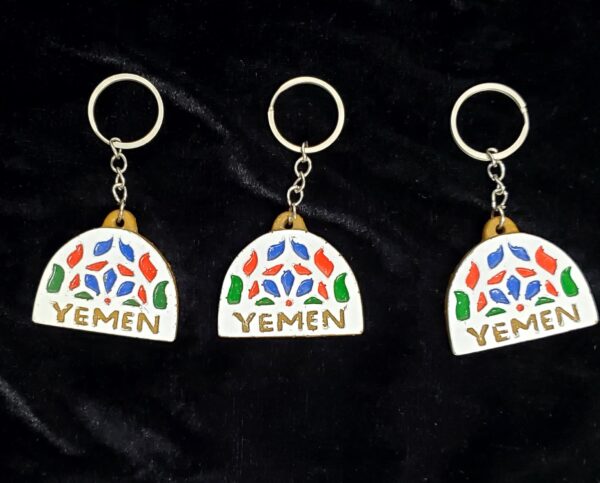 ⁦ميداليات بهوية يمنية من الخشب⁩ - الصورة ⁦3⁩