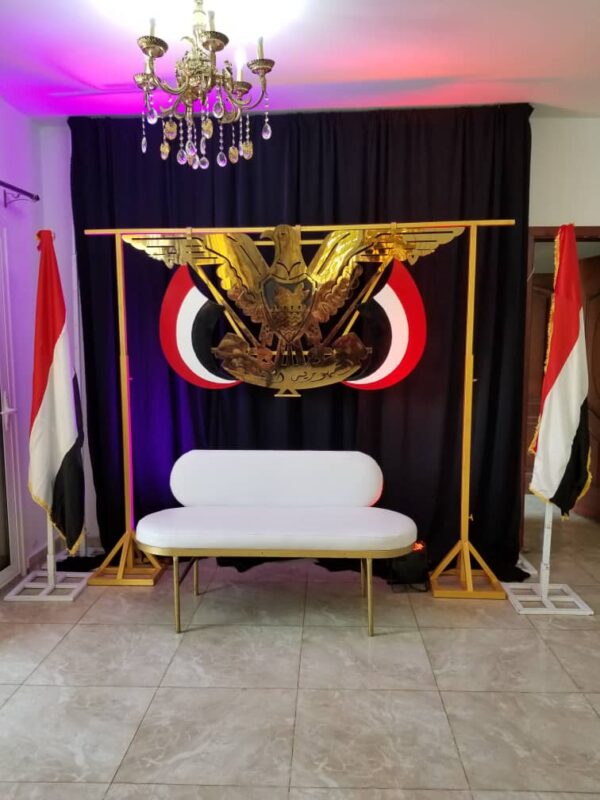 كوشات اعراس رجالي للايجار